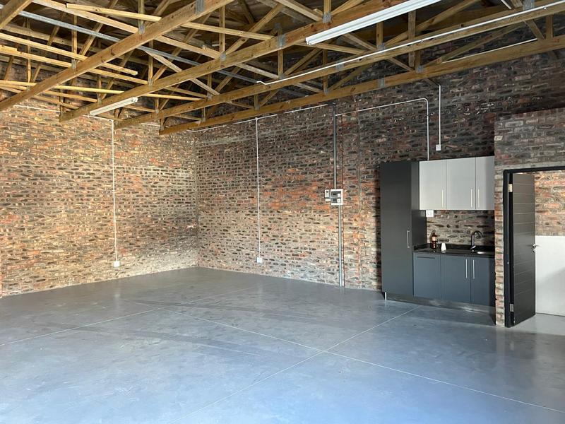 Commercial Property for Sale in Fairview Eastern Cape